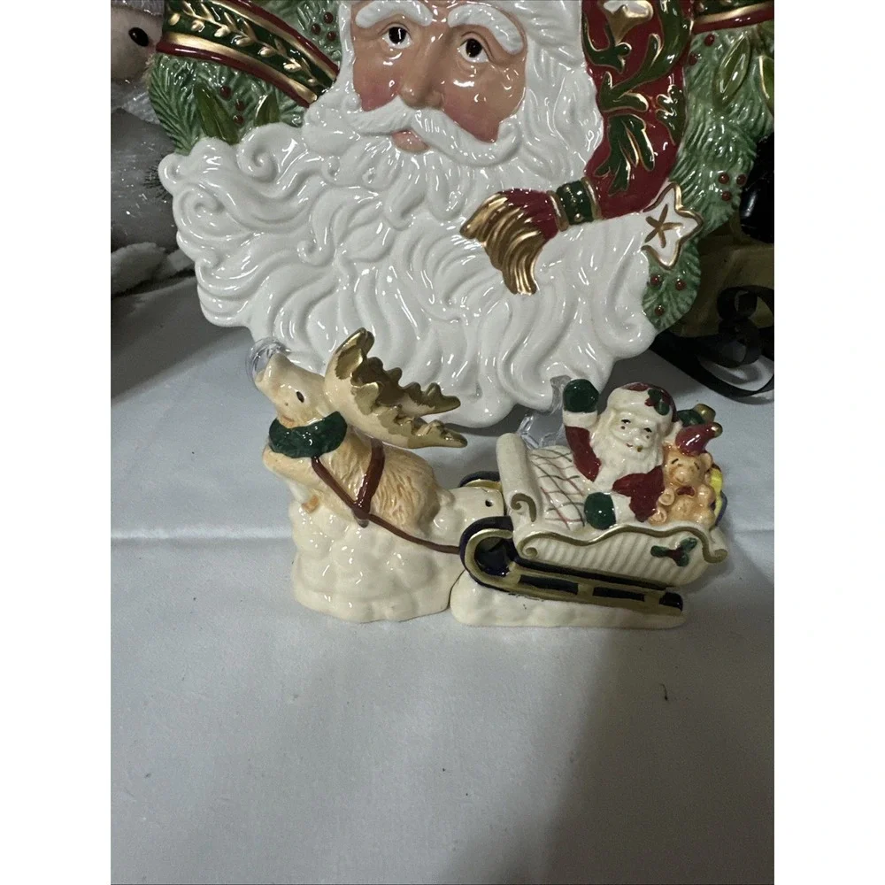Fitz & Floyd Classics Christmas Tidings Santa Canape Plate 10